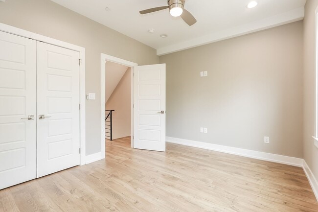 Building Photo - 1433 S Fallon St