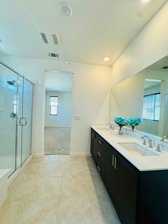 Building Photo - 5440 Guenoc Valley Ln