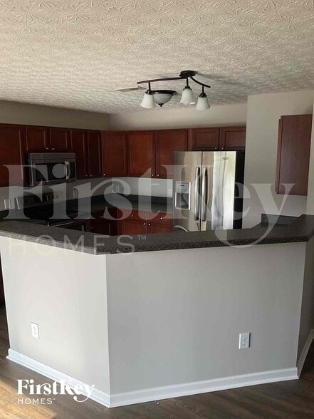 Building Photo - 5525 Goose Falls Dr