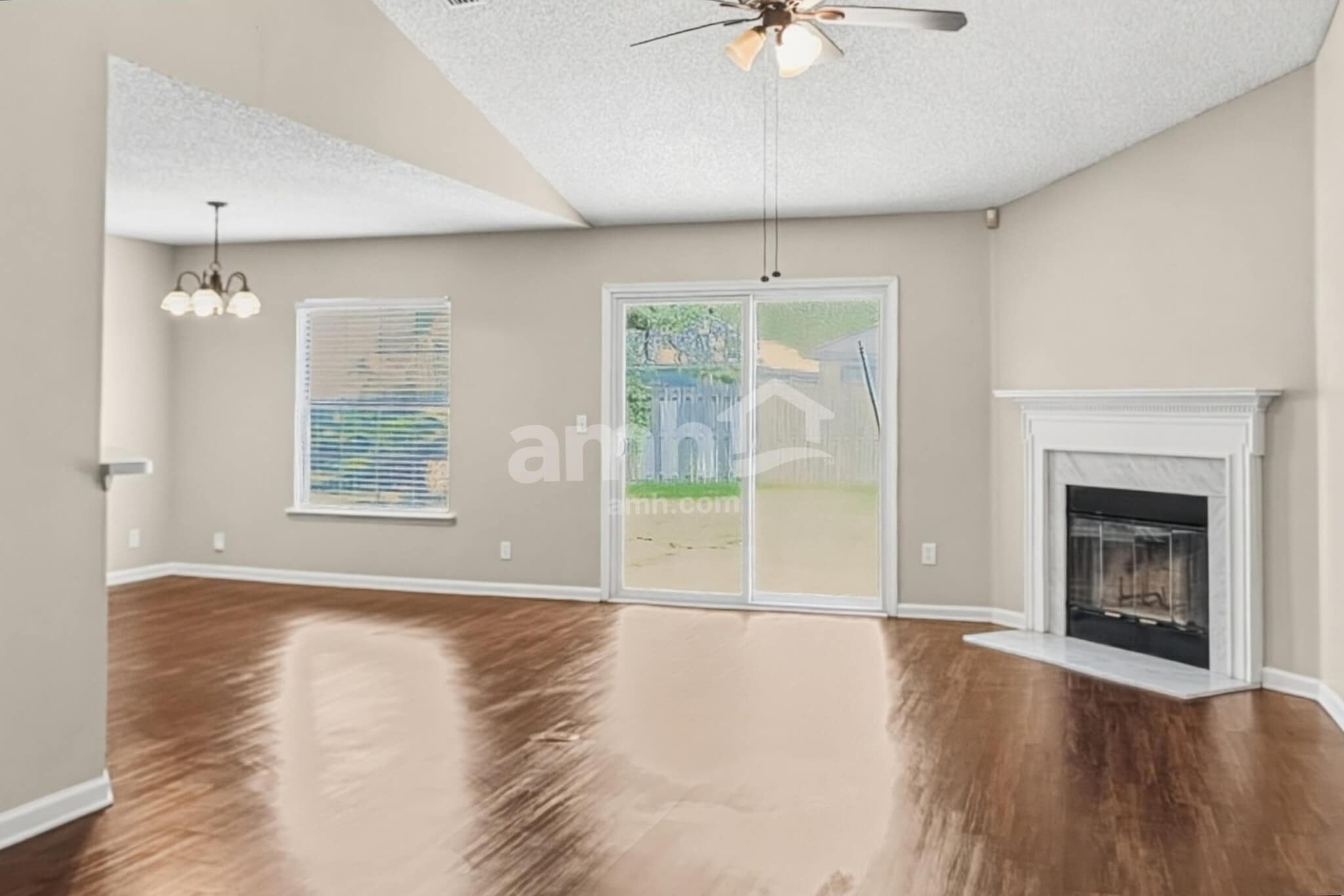 Building Photo - 12612 Ashglen Dr N