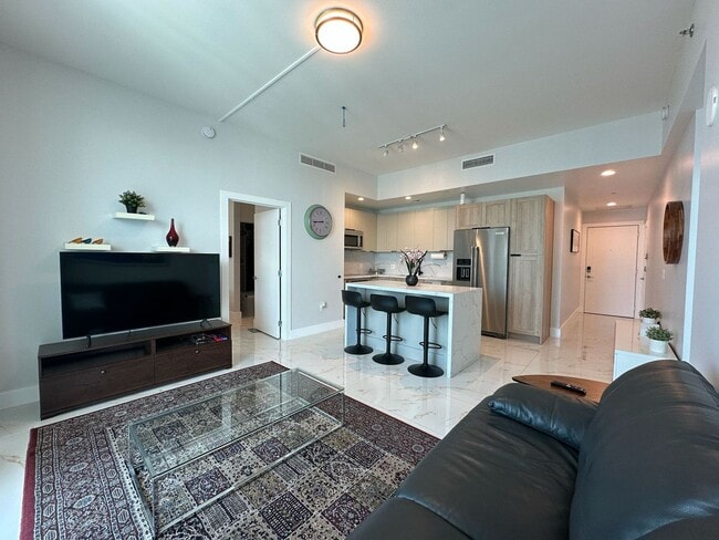 Building Photo - 950 Brickell Bay Dr