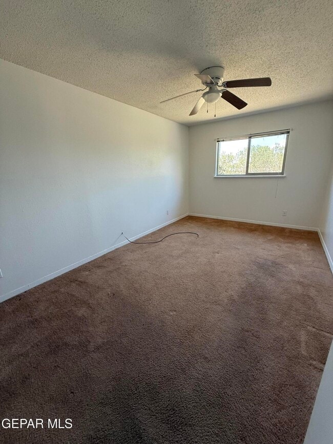 Building Photo - 6828 Escondido Dr
