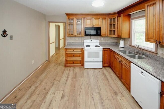 Building Photo - 4033 Scenic Mountain Dr SW