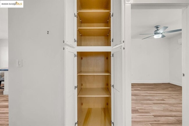 Building Photo - 507 Maple St