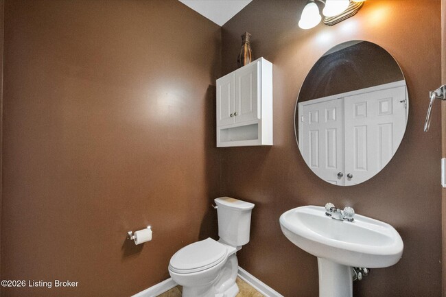 Building Photo - 1605 S 32nd St