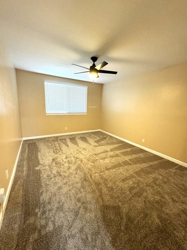 Building Photo - 3-Bedroom Home with Spacious Backyard Available to move in April 1