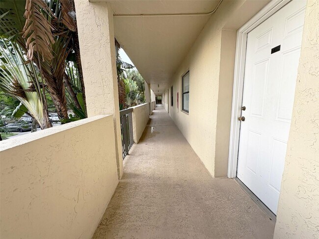Building Photo - 2900 NW 42nd Ave