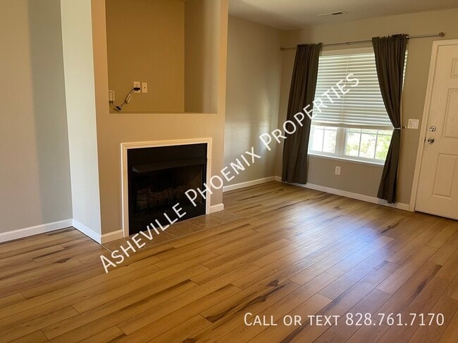 Building Photo - 20 Lilac Fields Way