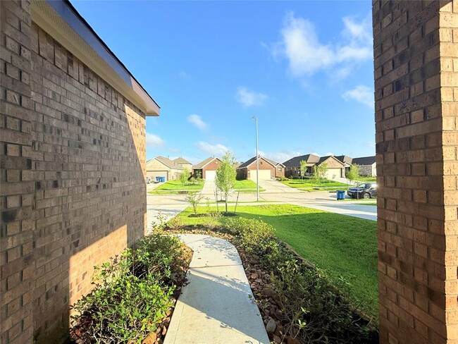 Building Photo - 6310 Barrington Clf Trl