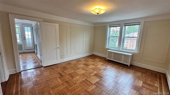 Building Photo - 539 W 232nd St