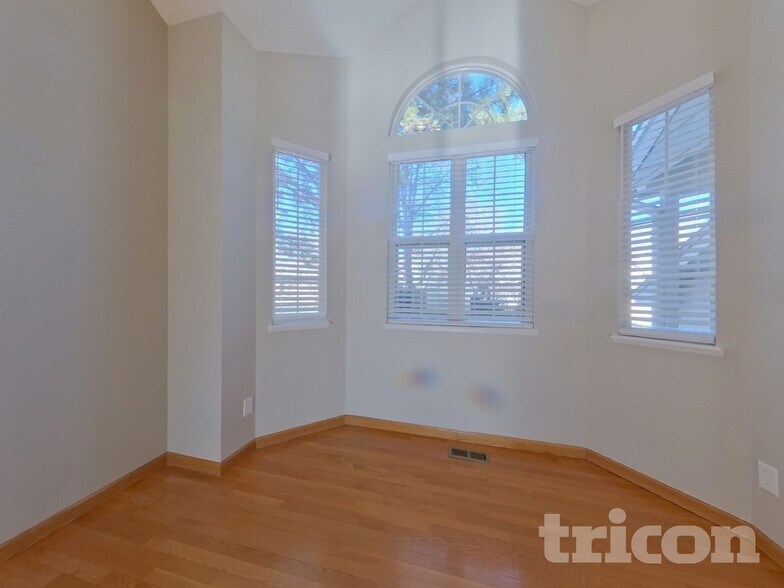 Building Photo - 14652 E Bellewood Pl