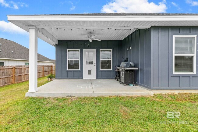 Building Photo - 13164 Shoshoney Cir