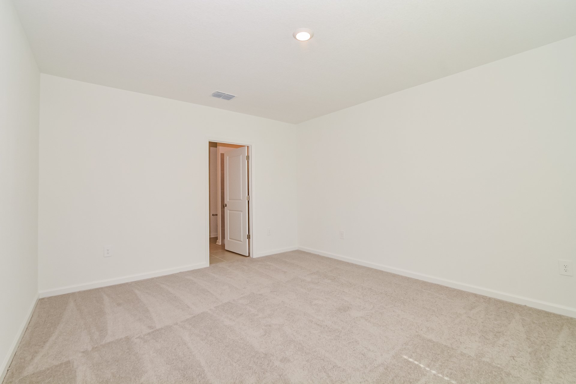 Building Photo - 4054 Old Mill Rd