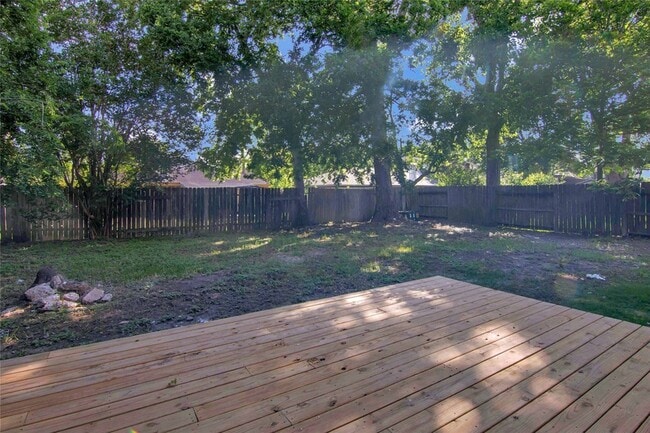 Building Photo - 12811 Golden Tee Ln