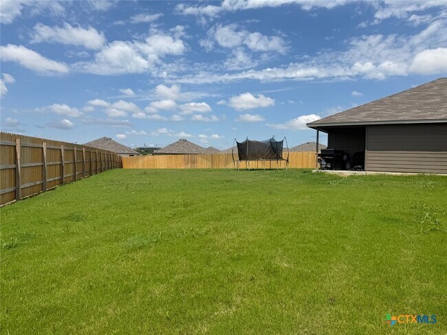 Building Photo - 2621 Torbenson Ct