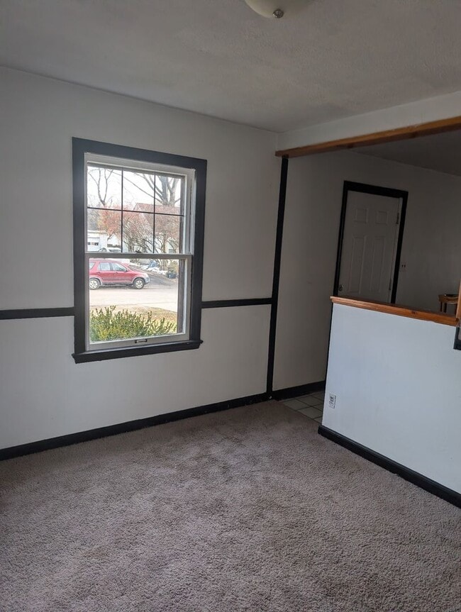 Building Photo - 4BD/2BA - University View - 1 car garage