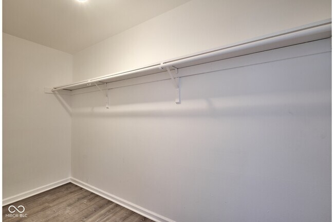 Building Photo - 8511 Canterbury Square W