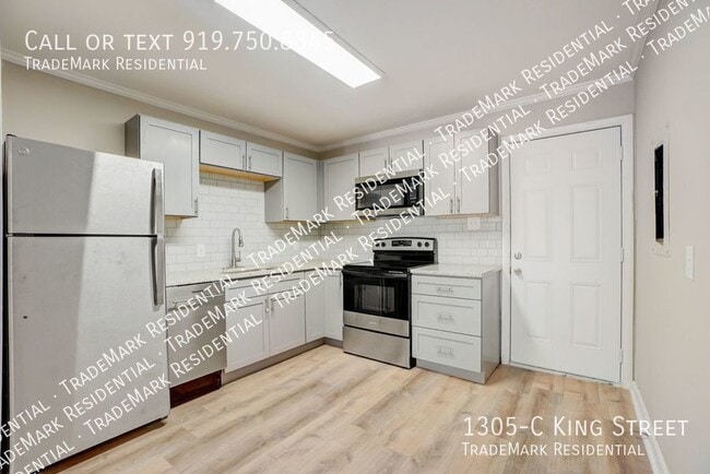 Building Photo - 1305 King St