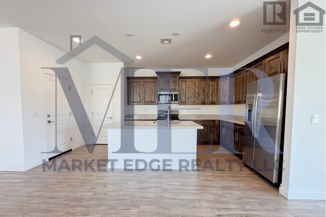 Building Photo - 2Bed/2Bath Gated Turnkey Home in Wickenbur...
