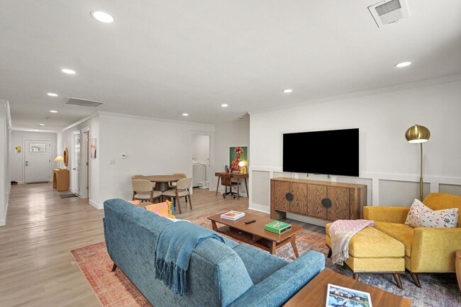 Building Photo - 2080 Thimble Creek Dr