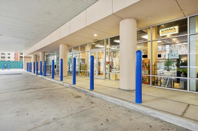 Building Photo - 2515 Washington Ave