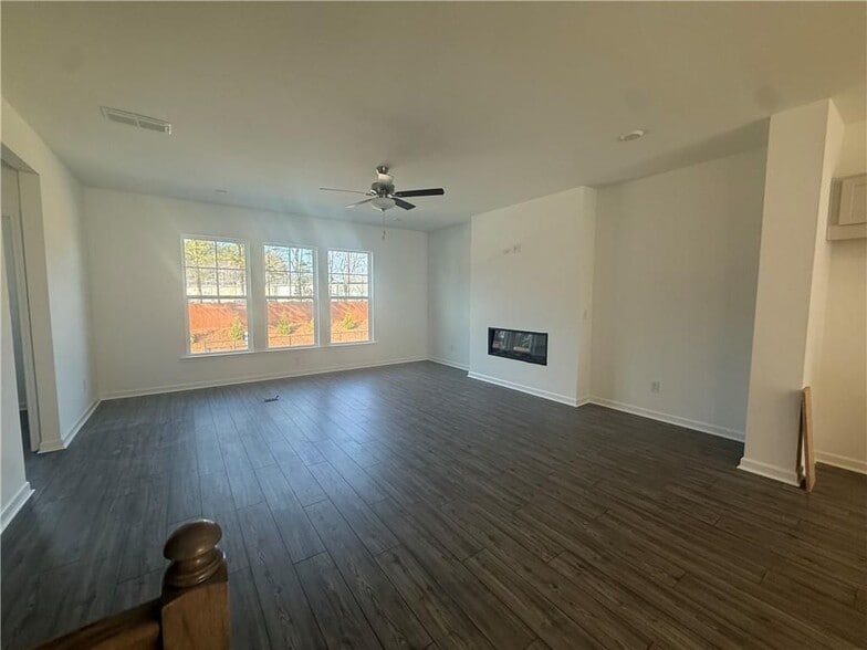 Building Photo - 6204 Kenbrook Dr