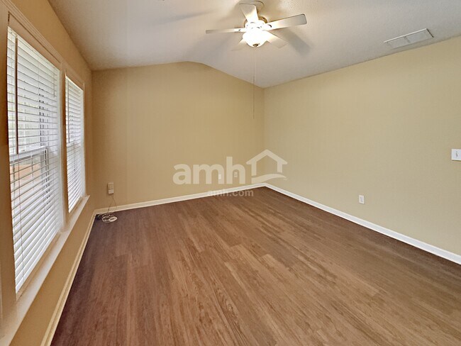 Building Photo - 2834 Regent Walk Dr