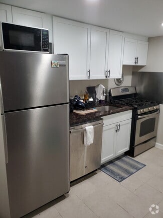 Building Photo - 4313 Americana Dr