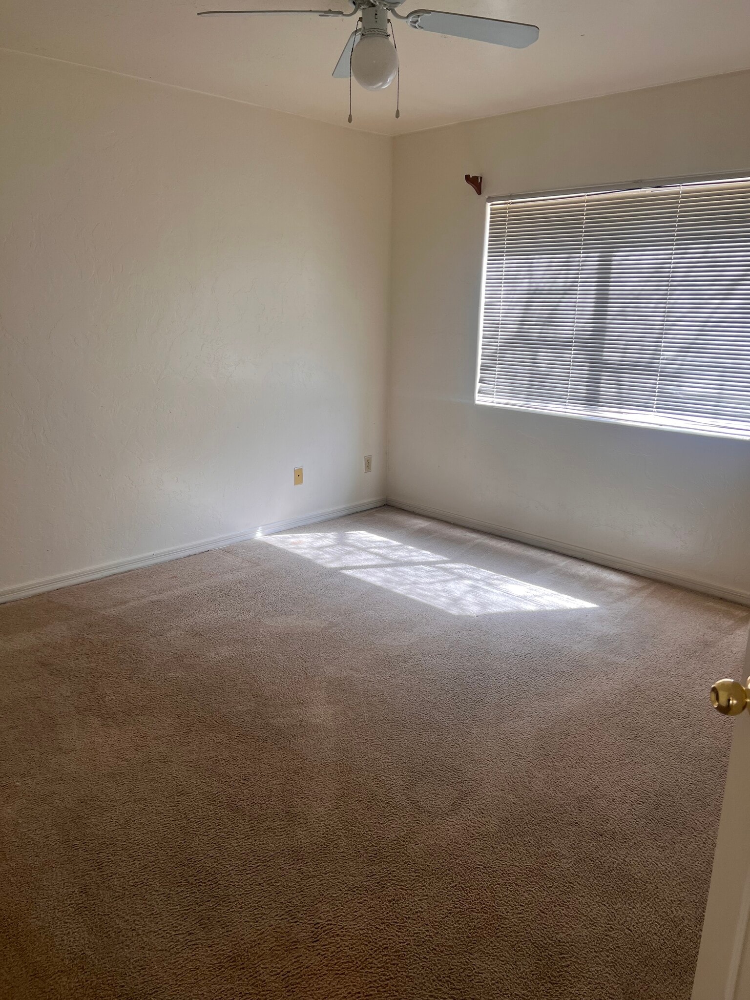 Building Photo - 2536 N Corinthian Garden Dr