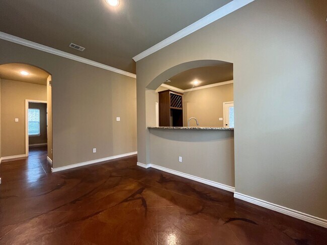 Building Photo - 4 Bedroom Single Family Home:  Available Now!