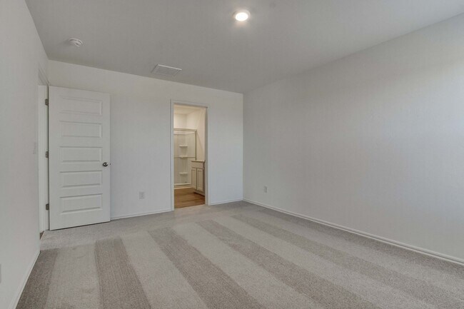 Building Photo - New Construction Living in Yukon's Redstone Ranch