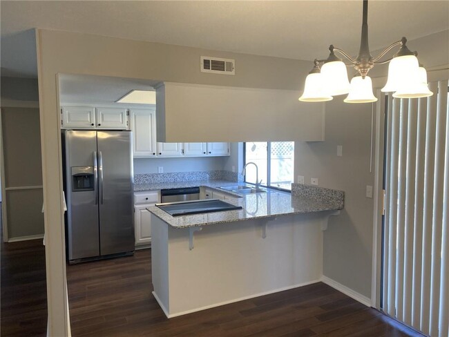 Building Photo - 415 S 20th St