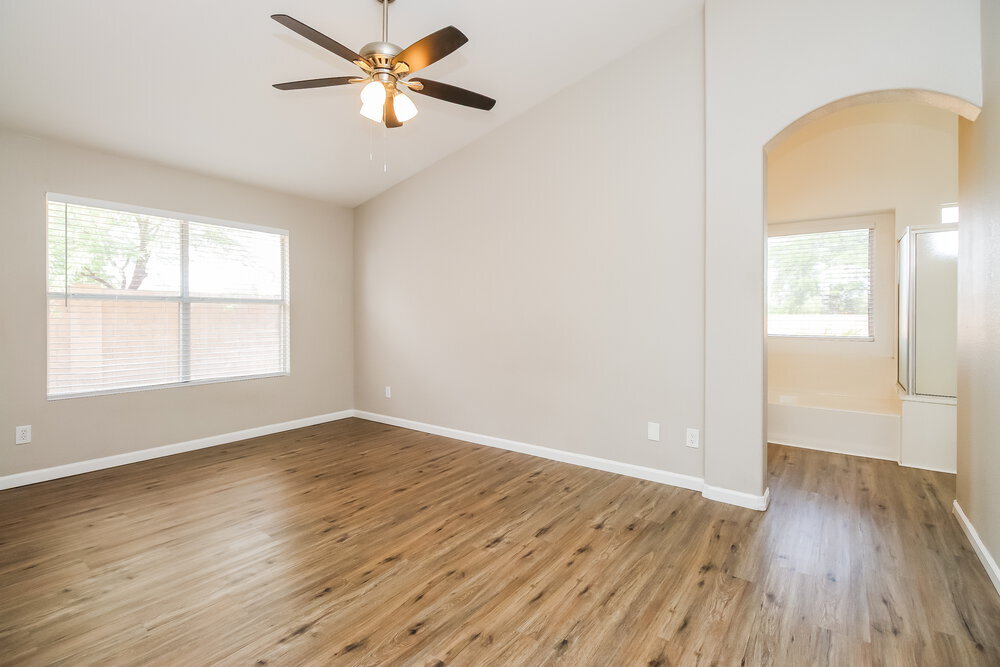 Building Photo - 2044 S Avoca Cir