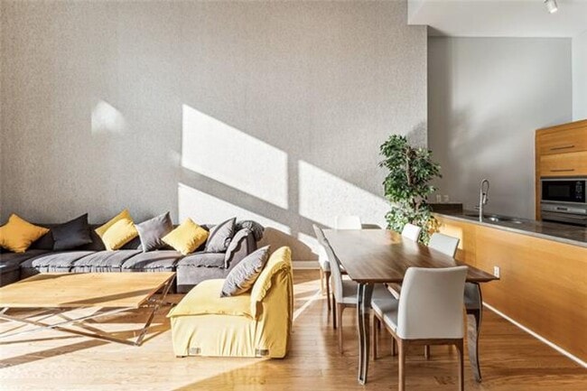 Building Photo - 465 Brickell Ave