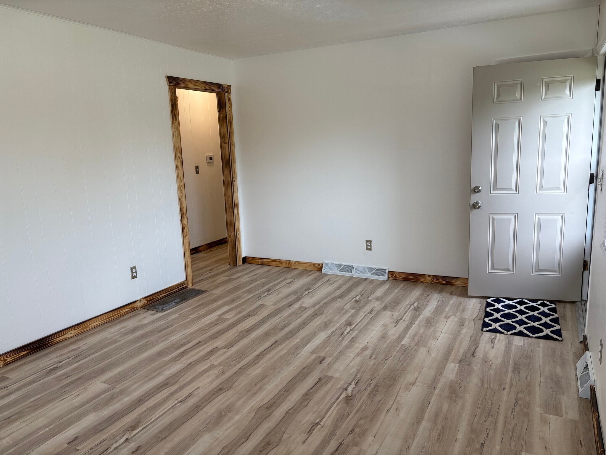 Building Photo - 5204 S College Dr