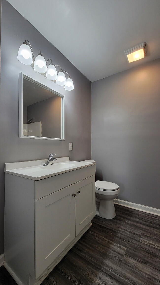 Building Photo - Spacious 3 Bedroom Home in District 6 – Re...