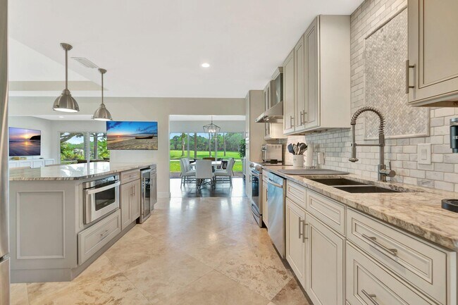 Building Photo - 13708 Whispering Lakes Ln