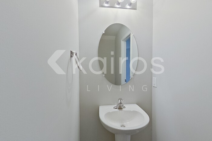 Building Photo - 3908 Miller Dr