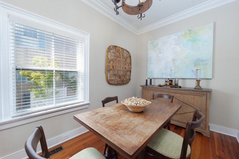 Building Photo - 151 Tradd St