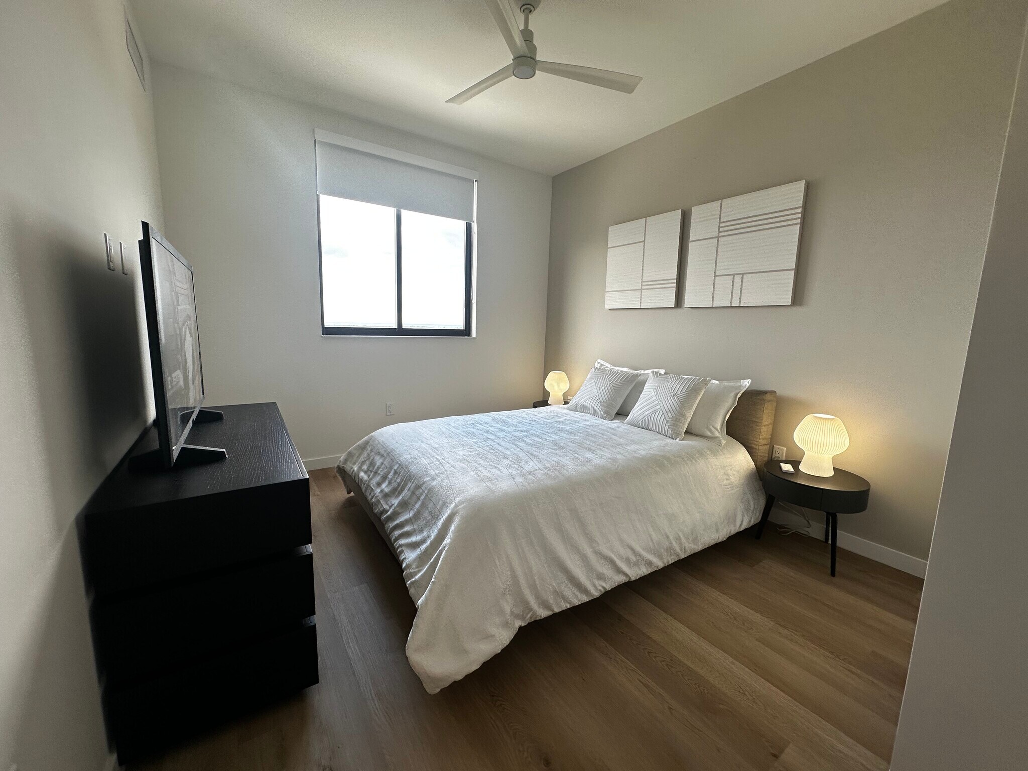 Building Photo - 108 SE 3rd Ave