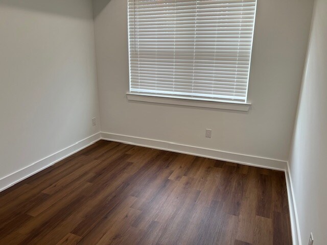 Building Photo - 2556 Frankford Ave