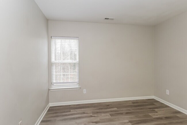 Building Photo - 6136 Planters Wood Ln