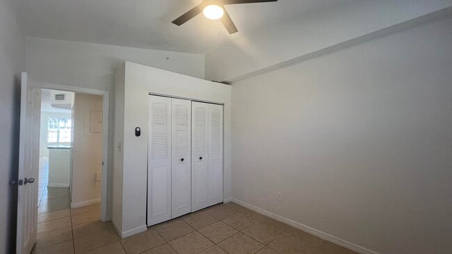 Building Photo - 735 SW 148th Ave