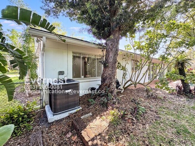 Building Photo - 3-Bedroom/2-Bath Home with Fenced Yard & Private Pool/ Available Soon!