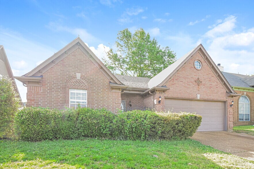 Building Photo - 430 N Ericson Rd