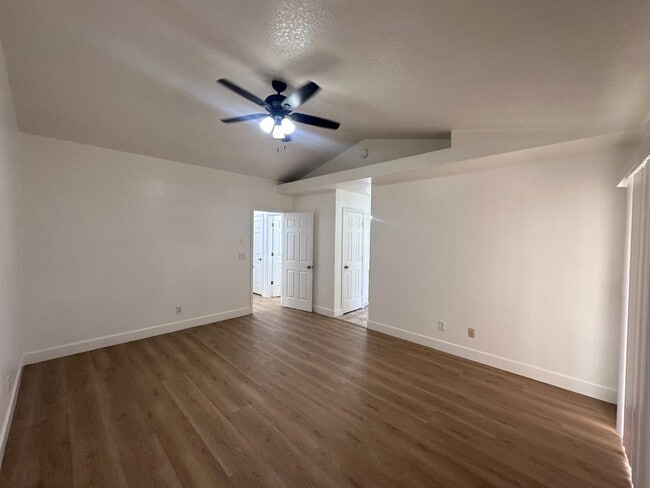 Building Photo - 2378 Grapewood Ct