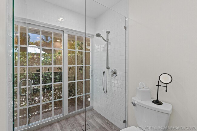 Building Photo - 1401 Hummingbird Dr