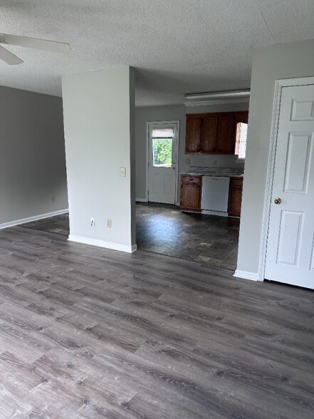 Building Photo - 1531 Richmond Dr