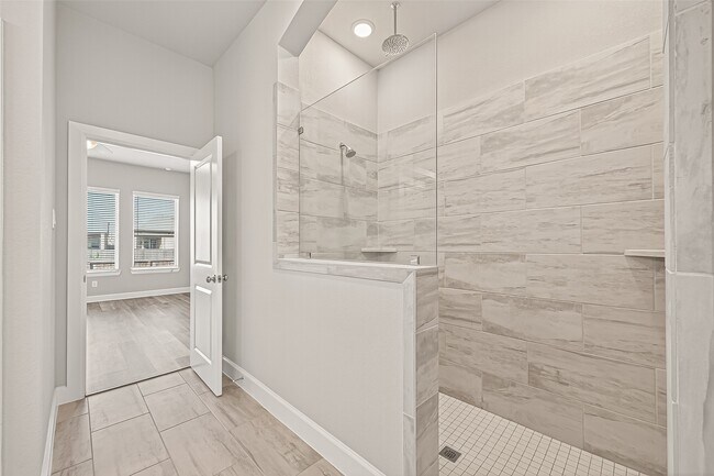 Building Photo - 23754 Pullin Market Dr