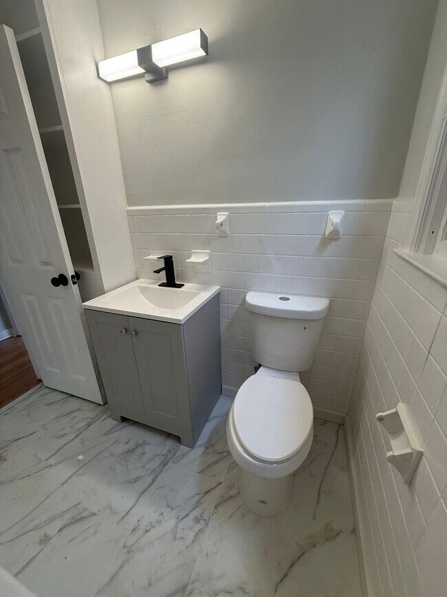 Building Photo - For Rent! 3 Bedroom Home!